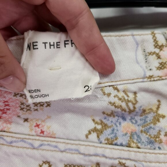 Free People Eden Printed High Slouchy Flare Jean Size 28 Floral Boho Button Fly - Picture 4 of 16